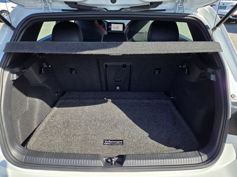 Used 2022 Volkswagen GTI SE w/ SE Leather Package image 27