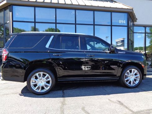 Used 2023 Chevrolet Tahoe High Country w/ Premium Package 2 AWD/4WD image 4