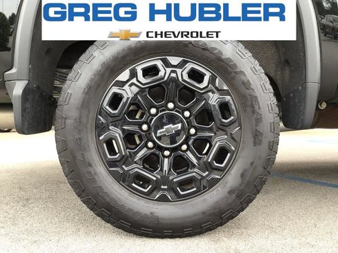 Used 2024 Chevrolet Silverado 2500 LTZ w/ LTZ Plus Package AWD/4WD image 18