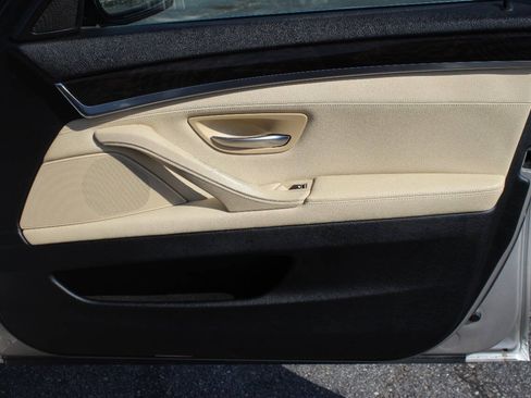 Used 2016 BMW 528i Sedan RWD image 10
