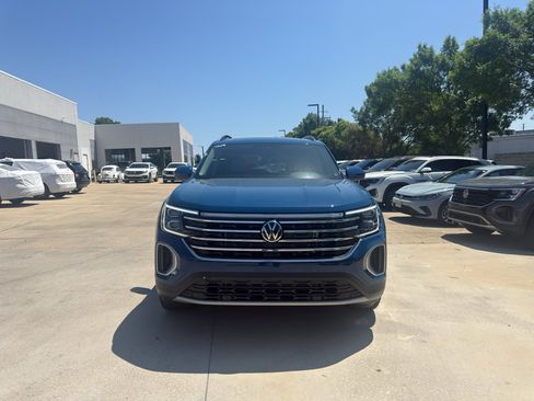 New 2026 Volkswagen Atlas SE AWD/4WD image 2
