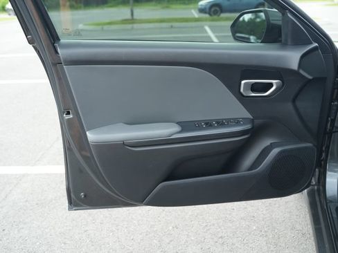 Used 2025 Kia K4 FWD image 14