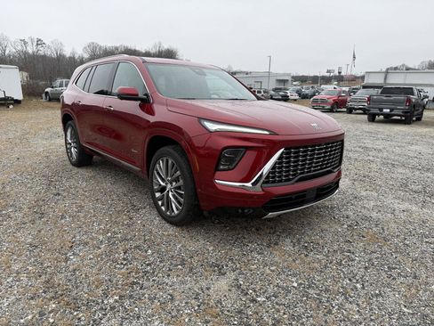 Used 2025 Buick Enclave Avenir w/ Super Cruise Package image 7