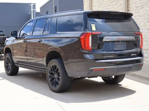 Used 2021 GMC Yukon XL AT4 w/ AT4 Premium Package AWD/4WD image 4