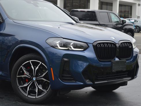Certified 2025 BMW X4 M40i w/ Premium Package image 2