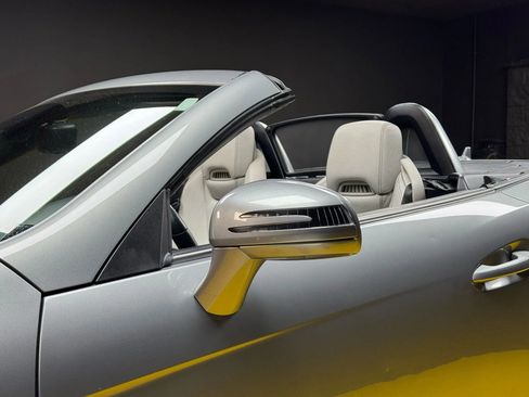 Used 2012 Mercedes-Benz SLK 350 image 7