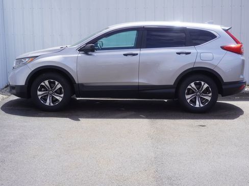Used 2017 Honda CR-V LX image 3