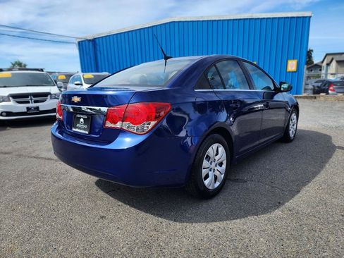 Used 2012 Chevrolet Cruze LS w/ Connectivity Package FWD image 5