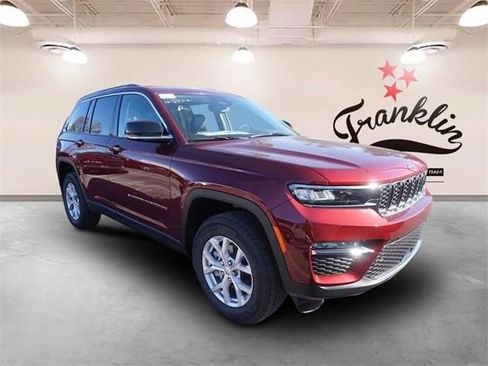 New 2023 Jeep Grand Cherokee Limited AWD/4WD image 2
