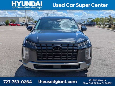 Certified 2025 Hyundai Palisade SE FWD image 8