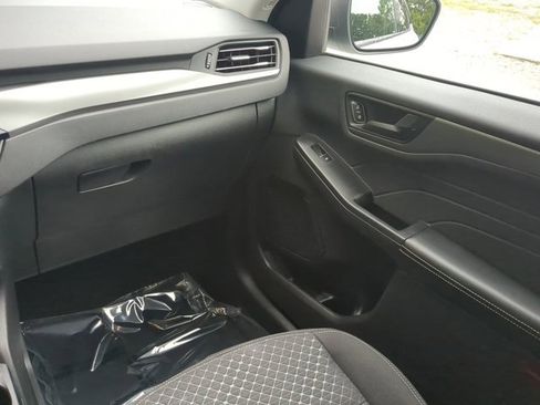 Used 2023 Ford Escape Active image 17