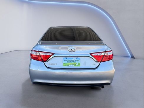 Used 2016 Toyota Camry LE FWD image 5