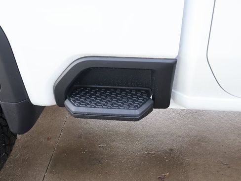 New 2026 GMC Sierra 2500 AT4 image 38