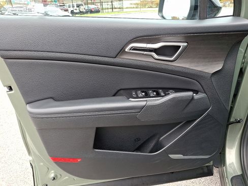 Used 2023 Kia Sportage X-Line image 12