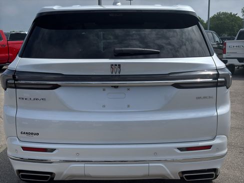 Certified 2025 Buick Enclave Avenir w/ Super Cruise Package FWD image 7