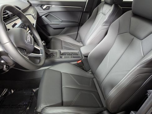 New 2025 Audi Q3 2.0T Premium image 27