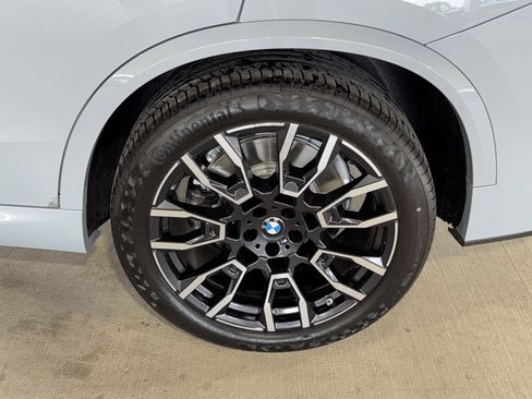 New 2026 BMW X5 xDrive50e w/ Executive Package image 25