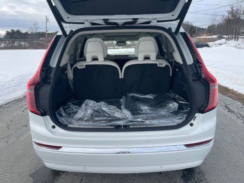 New 2026 Volvo XC90 B6 Ultra w/ Protection Package image 8