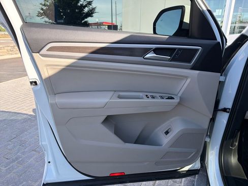 Used 2019 Volkswagen Atlas SE w/ Towing Package AWD/4WD image 10