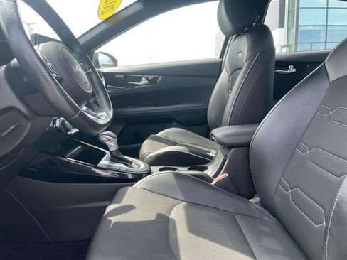 Certified 2022 Kia Forte GT-Line FWD image 22