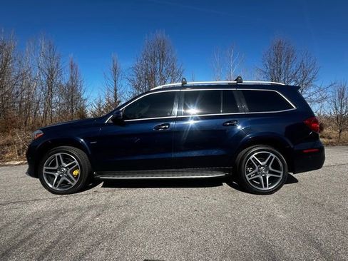 Used 2018 Mercedes-Benz GLS 550 4MATIC image 11