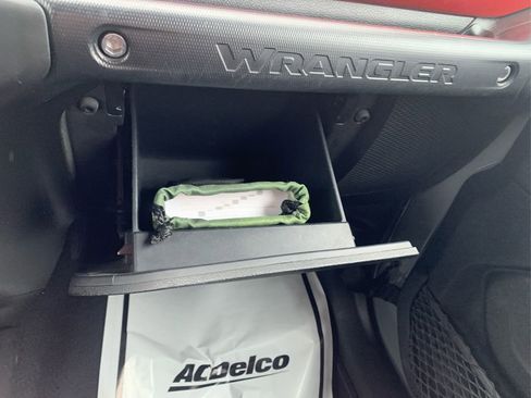 Used 2020 Jeep Wrangler Unlimited Rubicon image 30