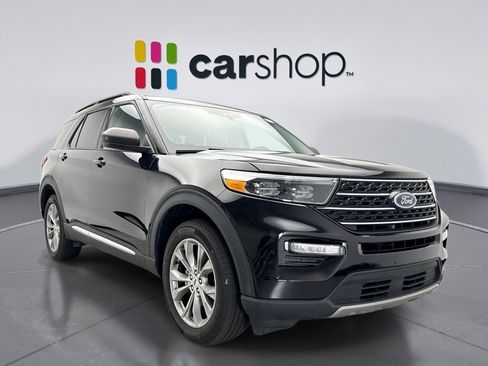 Used 2023 Ford Explorer XLT w/ Equipment Group 202A AWD/4WD image 7