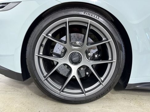 Certified 2024 Porsche 911 GT3 RS RWD image 16