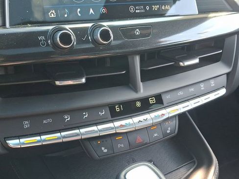 Used 2022 Cadillac CT4 Luxury w/ Sun And Sound Package AWD/4WD image 16