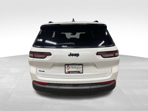 Used 2024 Jeep Grand Cherokee L Laredo AWD/4WD image 8