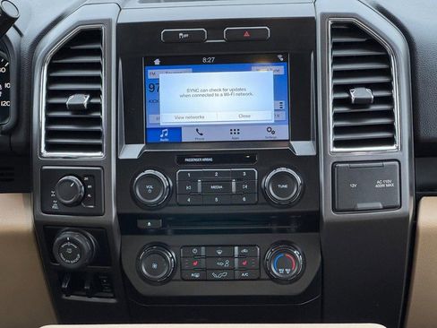 Used 2016 Ford F150 XLT w/ Equipment Group 302A Luxury image 12