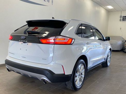Used 2022 Ford Edge Titanium w/ Equipment Group 301A image 9