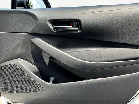 Used 2024 Toyota Corolla LE FWD image 28