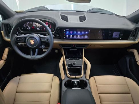 New 2026 Porsche Cayenne image 20