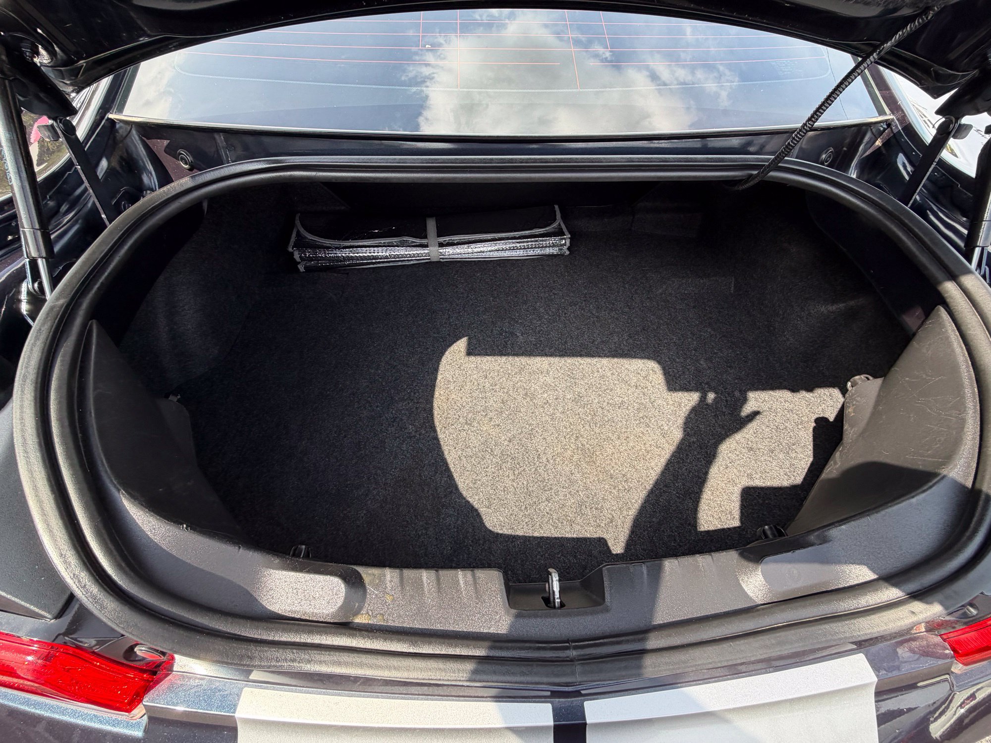 Used 2014 Chevrolet Camaro LT RWD image 11