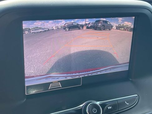Used 2022 Chevrolet Camaro LT RWD image 34