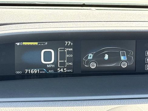 Used 2018 Toyota Prius Four Touring w/ Premium Convenience Package image 27