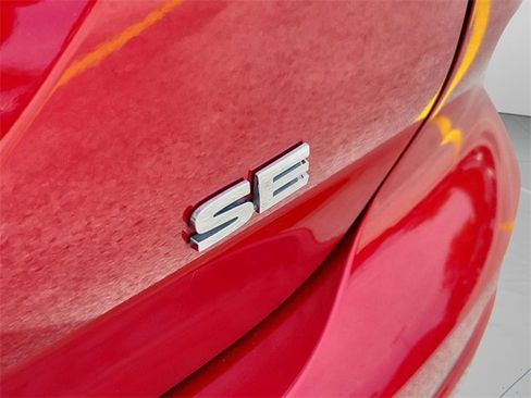 Used 2024 Mitsubishi Outlander image 7