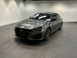 Used 2024 Nissan Altima 2.0 SR FWD video 1