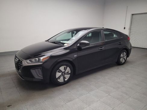 Used 2020 Hyundai Ioniq Blue image 2