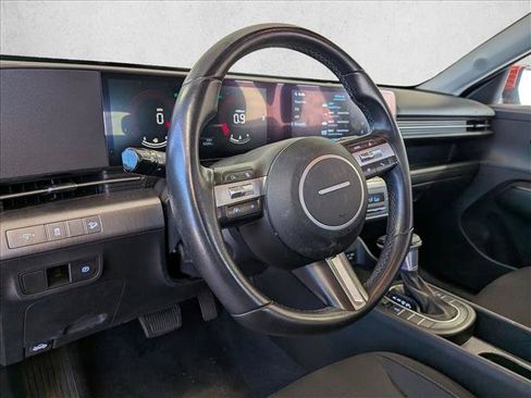 Used 2024 Hyundai Kona SEL AWD/4WD image 9