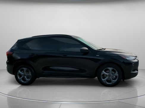 Certified 2023 Ford Escape ST-Line w/ Tech Pack #1 image 33