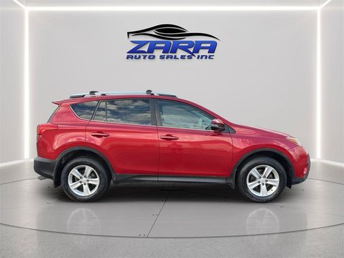 Used 2013 Toyota RAV4 XLE AWD/4WD image 8
