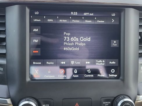 Used 2020 RAM 1500 Laramie w/ Off Road Group image 22