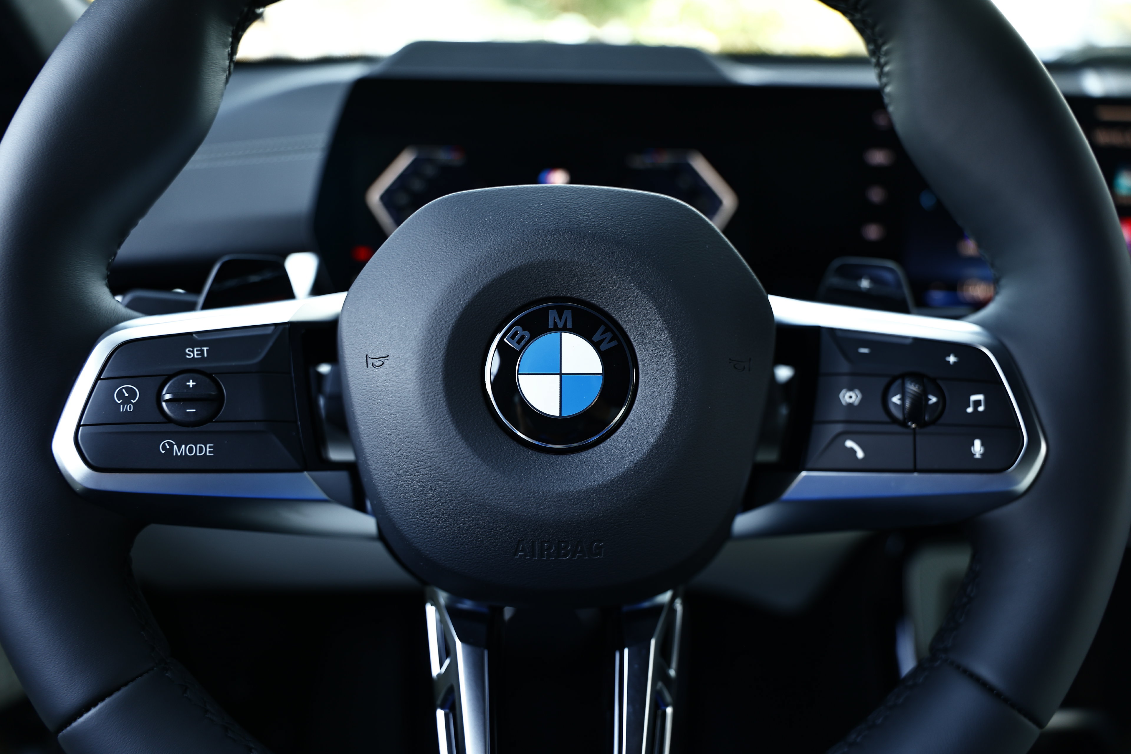 New 2027 BMW X2 xDrive28i w/ Technology Package AWD/4WD image 31