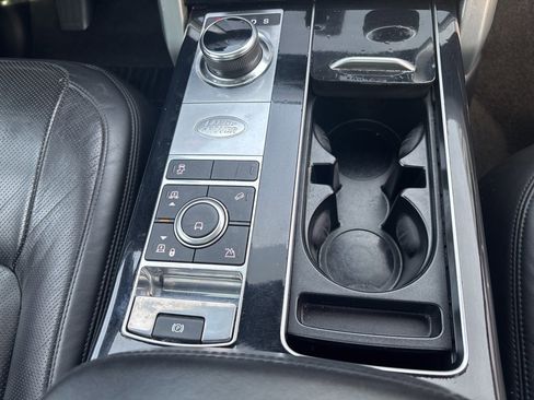 Used 2020 Land Rover Range Rover HSE image 35