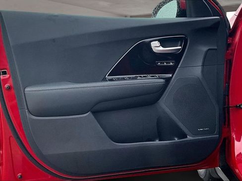 Used 2018 Kia Niro EX w/ EX Premium Package image 20