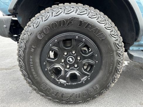 Used 2022 Ford Bronco Wildtrak image 39