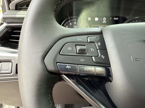 New 2025 Cadillac XT6 Premium Luxury w/ Technology Package image 32