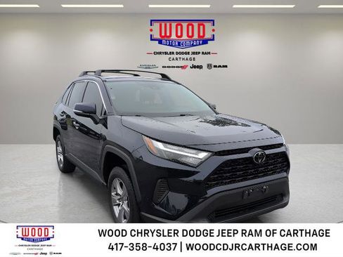 Used 2022 Toyota RAV4 XLE AWD/4WD image 1